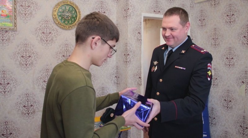 В Иловлинском районе полицейские исполнили мечту 16-летнего подростка